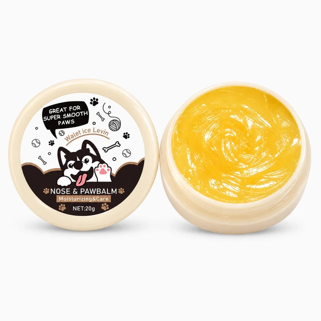 Baume coussinet chien dans son emballage compact, pratique pour la trousse de toilettage
