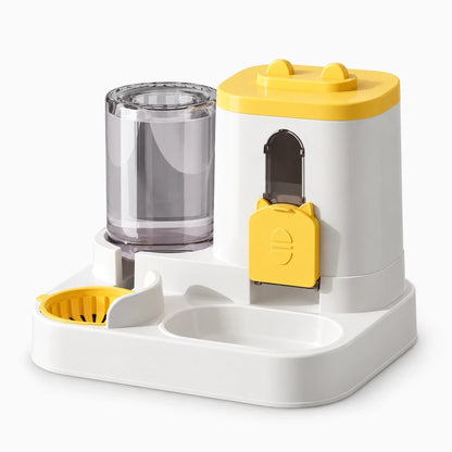Distributeur automatique de nourriture pour chat maintenant l'eau fraîche en continu