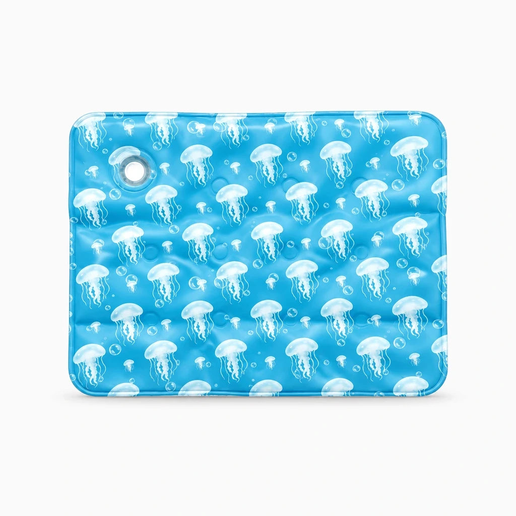 Détail de la texture respirante du tapis fraîcheur chien absorbant la chaleur corporelle sans électricité